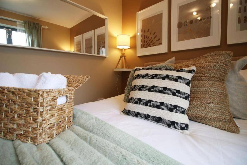 The Observatory By Mia Living 2 Bedroom Apartment Overlooking Swansea Beach With Free Parking Eksteriør billede