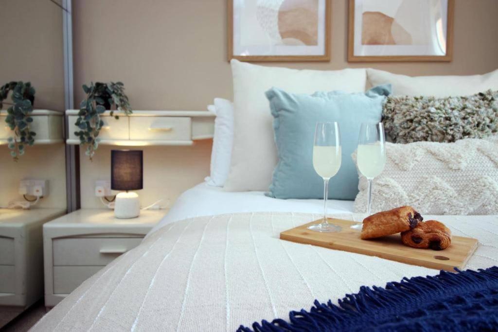 The Observatory By Mia Living 2 Bedroom Apartment Overlooking Swansea Beach With Free Parking Eksteriør billede